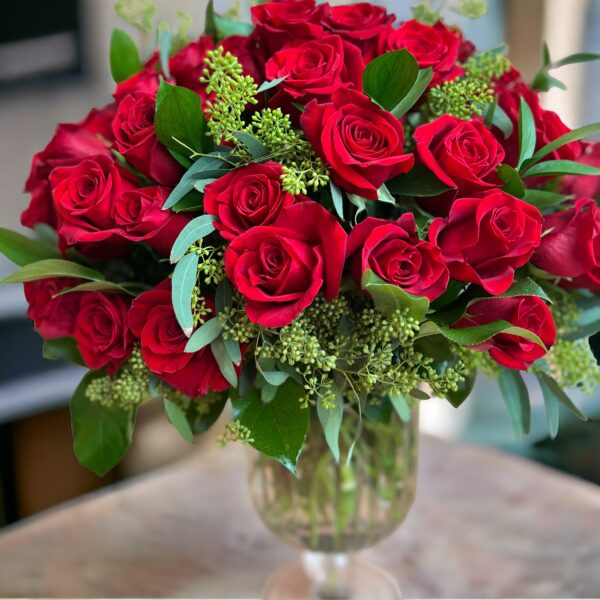 100 tall red roses