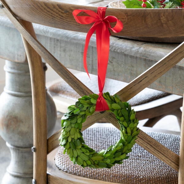 mini boxwood wreaths